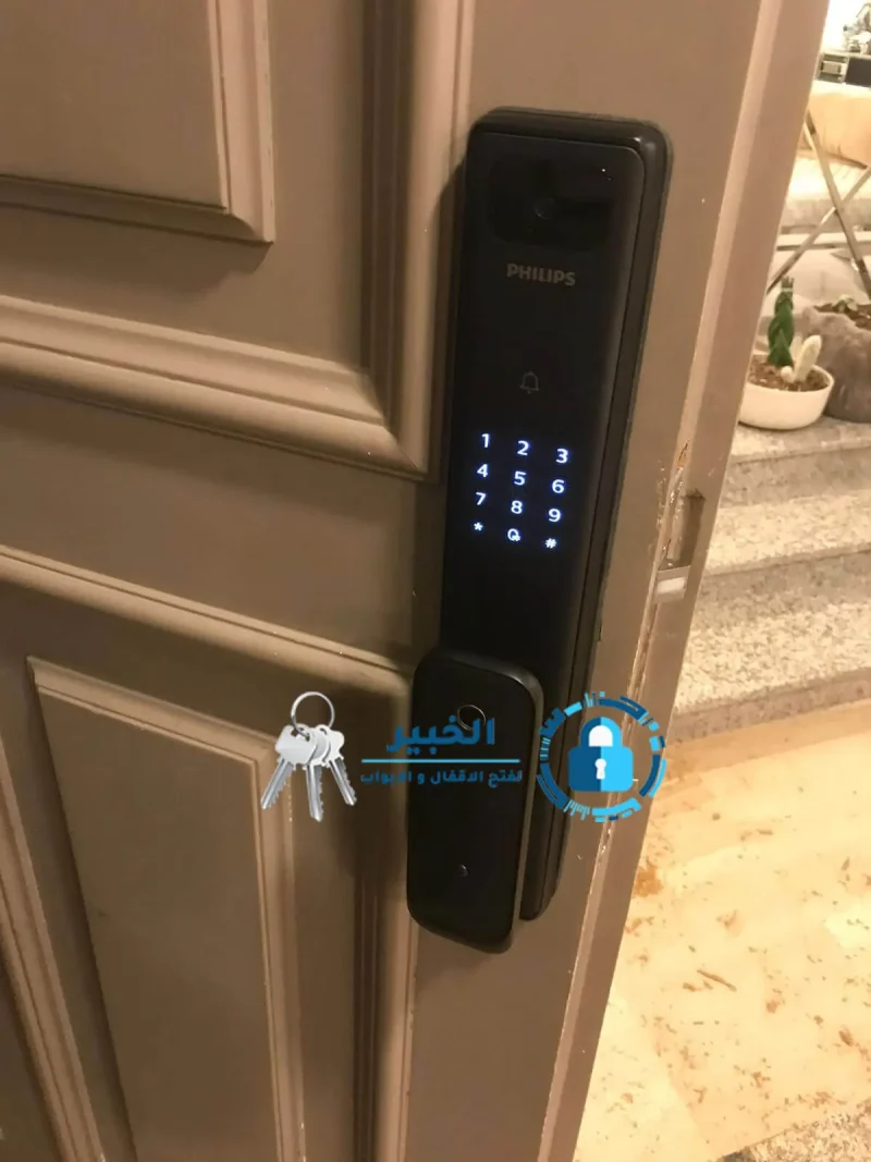 تركيب اقفال ذكية بالكويت مقابض أبواب مودرن 800x1067